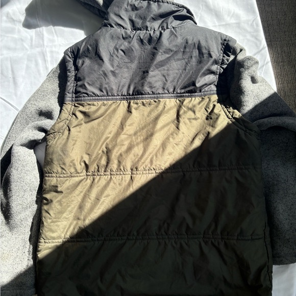 Boys north face sweater vest - Picture 5 of 5